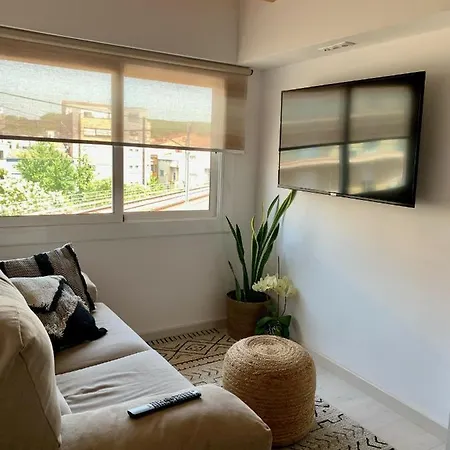 Apartment Flat In Centre - 5 Mins From Old Town And Train Station *